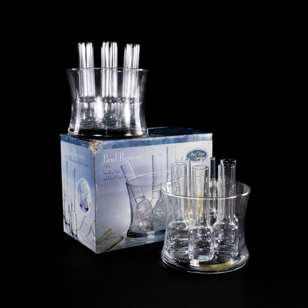 Snapsglas och iskylare, 14 delar Paul Revere, högsta 15 cm