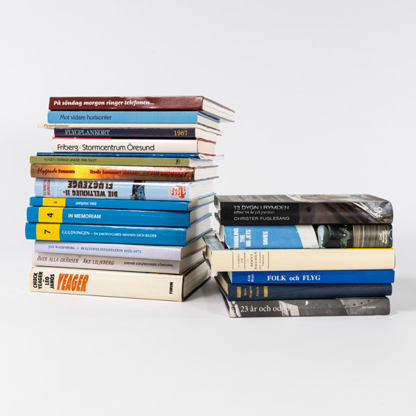 Flyglitteratur, 21 delar, bla "Svenska Vingar"
