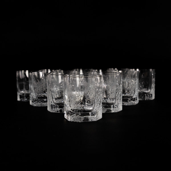 Timo Sarpaneva, whiskeyglas, 10 st, "Kalinka", Iittala, höjd 7 cm
