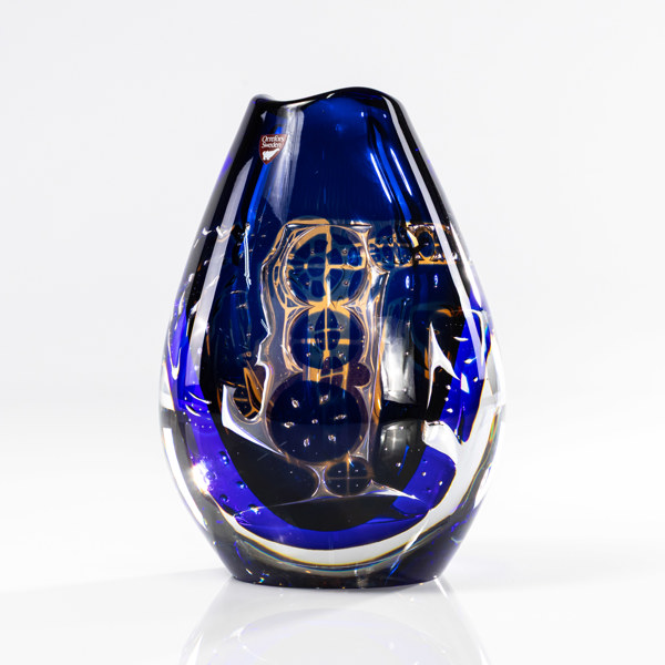 Edvin Öhrström, "Flickan & Duvan", signerad, Orrefors