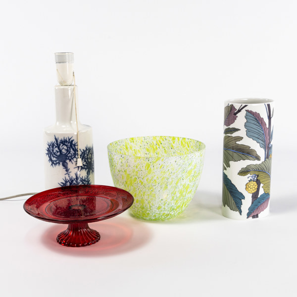 Porslin, glas, 4 delar, bl a Rosenthal, Royal Copenhagen, högsta 34 cm