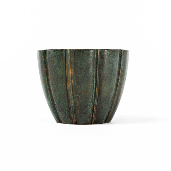 Vas, brons, 40-tal, Göta Brons, höjd 6,5 cm