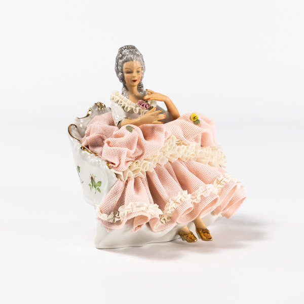 Figurin, porslin, Dresden, höjd 14,5 cm