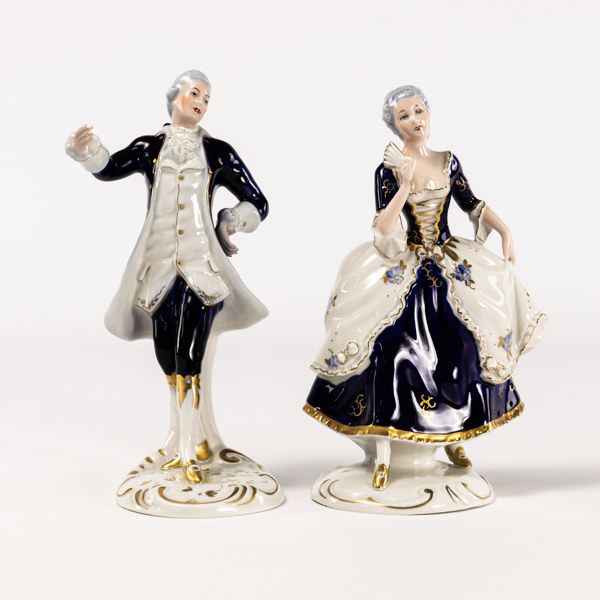 Figuriner, ett par, Royal Dux, höjd 23 cm och mindre