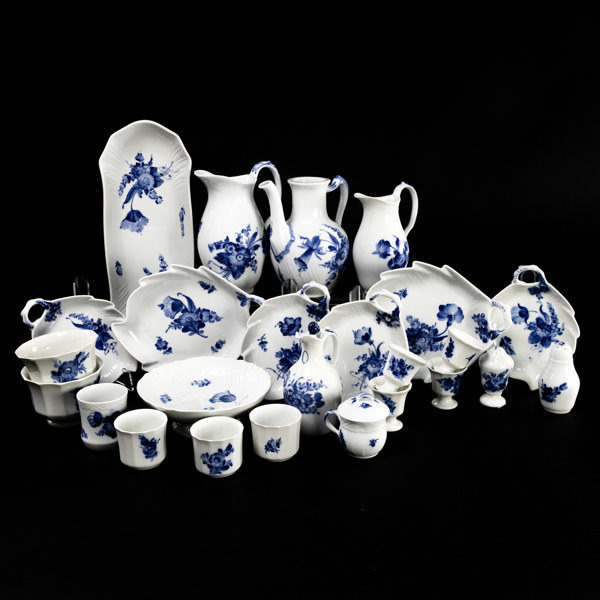 Servisdelar, 25 delar, "Blå Blomst", Royal Copenhagen