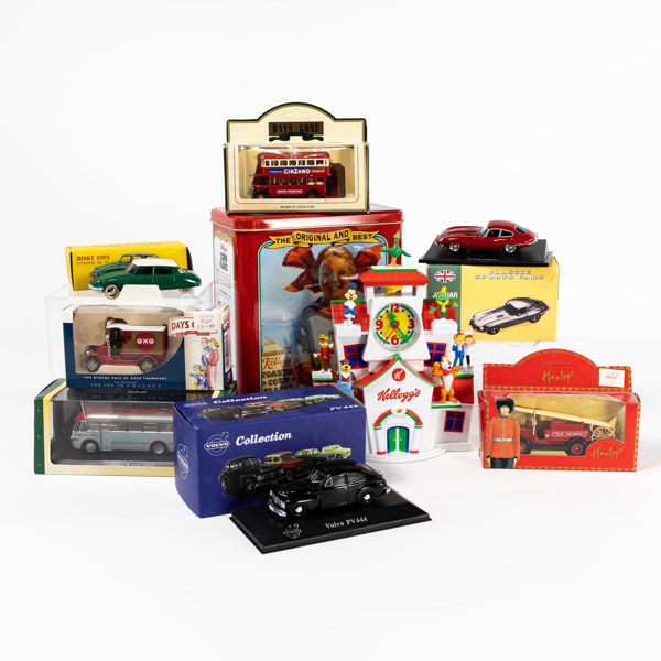 Leksaker, samlarbilar, 9 delar, högsta 23 cm
