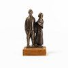 Axel Olsson, skulptur, brons, "Utvandrarna", höjd 15,5 cm