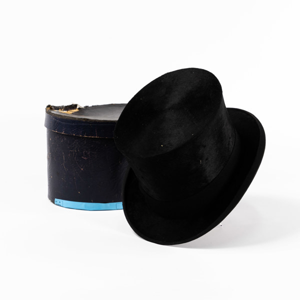 Äldre cylinderhatt, Picadilly London