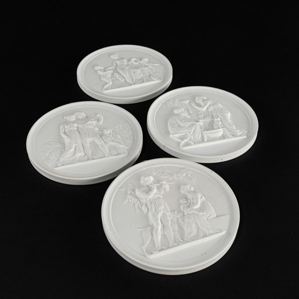Väggtavlor, 4 st, biskviporslin, Royal Copenhagen, diameter 13,5 cm