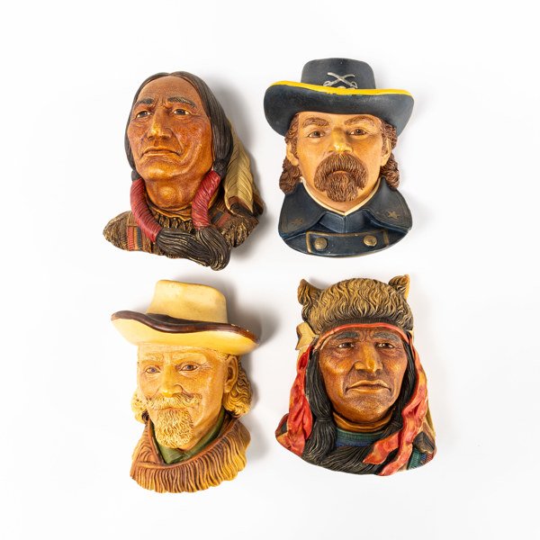 Väggreliefer, 4 st, gips, England, bl a Buffalo Bill