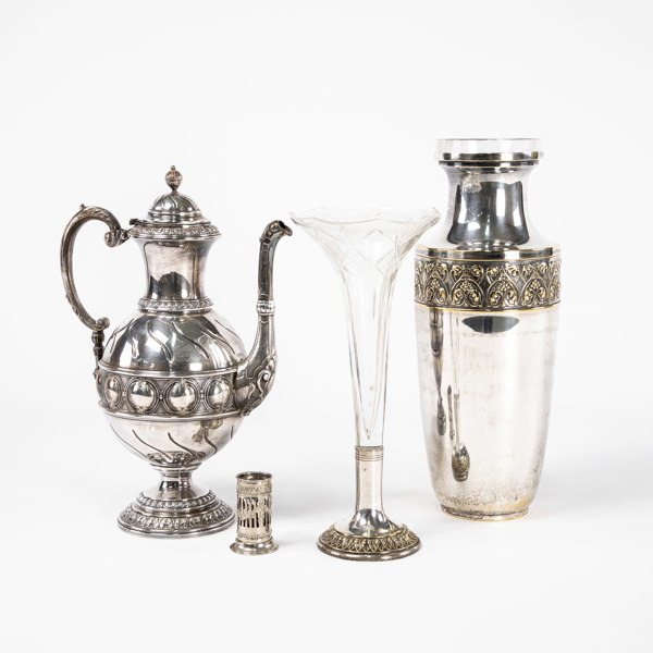 Nysilverföremål, 3 delar, bl a kanna