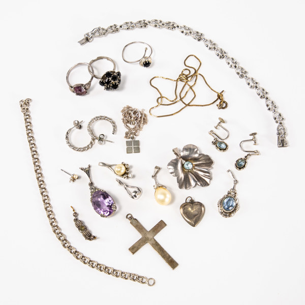 Diverse smycken, silver, vikt 53,5 gram