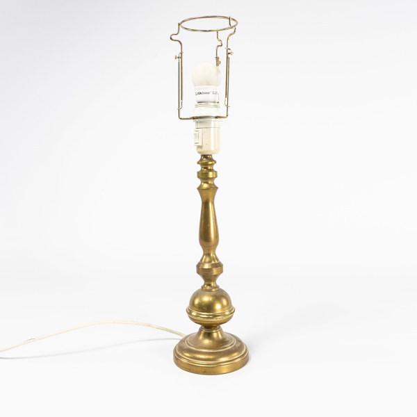 Bordslampa, gulmetall, höjd 54 cm