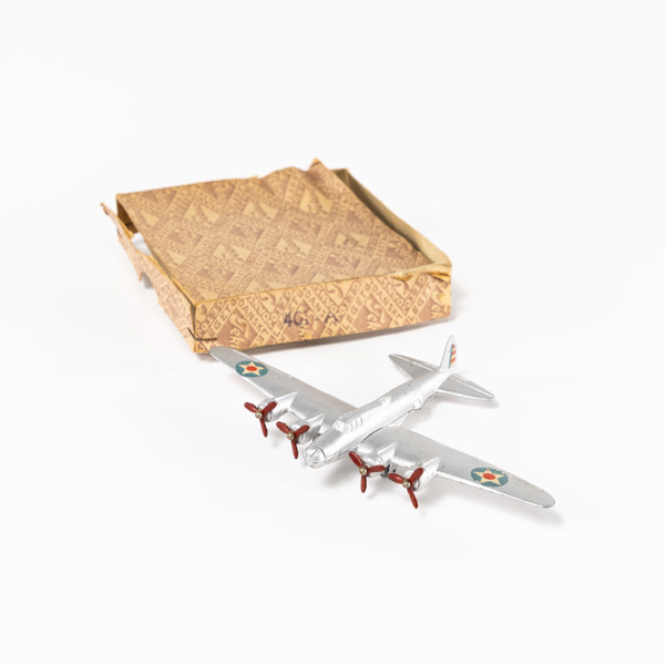 Leksaksflygplan, "Flyvende Fæstning", Tekno, Danmark