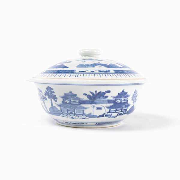 Lockskål, Kina, diameter 26 cm