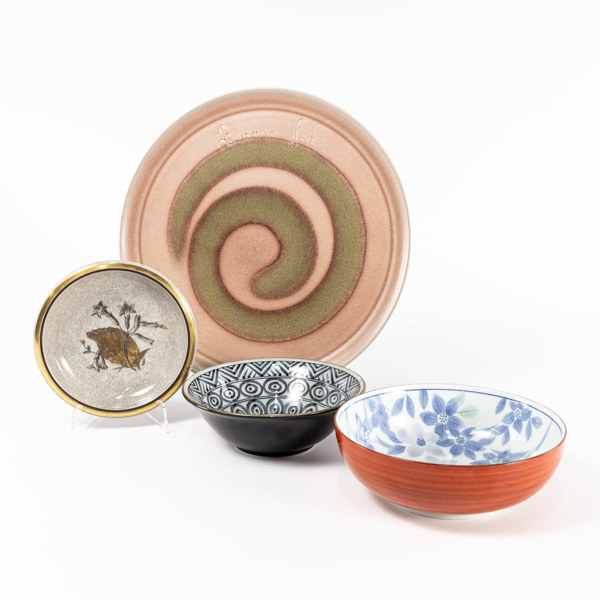 Fat, skålar, 4 delar, bl a Royal Copenhagen, största diameter 35 cm