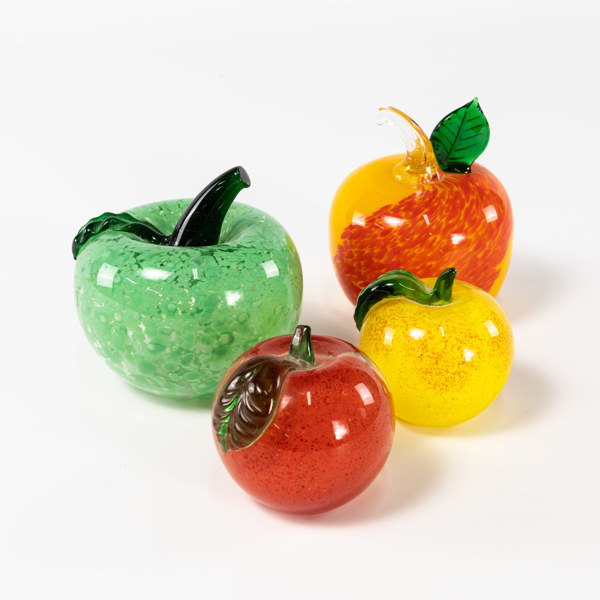 Äpplen, glas, 4 st, högsta 10 cm