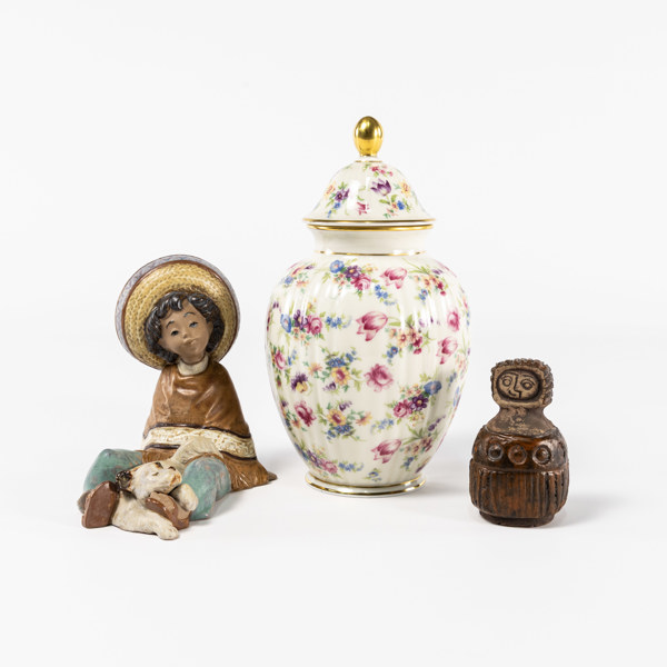 Figuriner, lockurna, 3 delar, bl a Lladro, höjd 23 cm och mindre