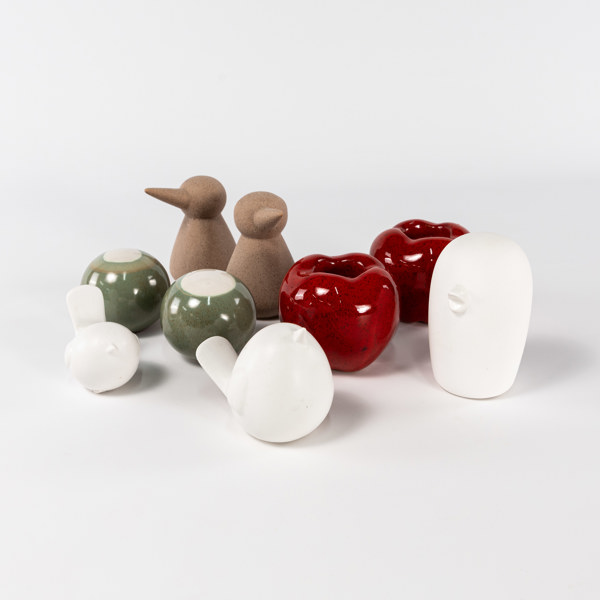 Ljuslyktor, prydnadsföremål, 9 delar, bl a Rolf Berg, högsta 12,5 cm