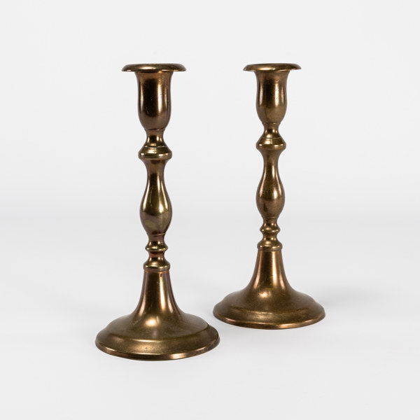 Ljusstakar, ett par, mässing, No. 18, Skultuna, höjd 22,5 cm