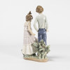 Figurin, pojke och flicka, Lladro, höjd 27 cm