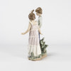 Figurin, pojke och flicka, Lladro, höjd 27 cm