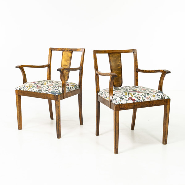 Karmstolar, ett par, björk, 20/30-tal