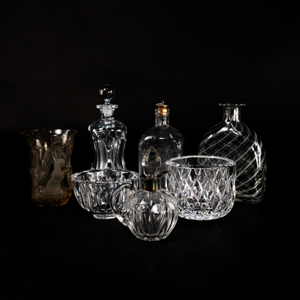 Karaffer, skålar, 7 st, bl a Orrefors, högsta 23 cm