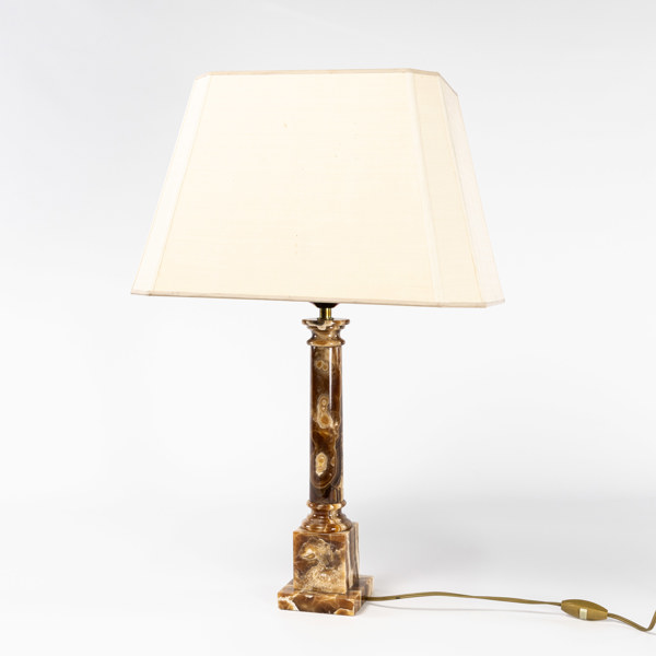 Bordslampa, onyx, Italien, höjd 64 cm