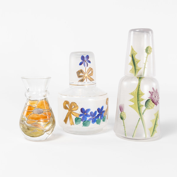 Karaffer, vas, glas, tidigt 1900-tal, höjd 26 cm